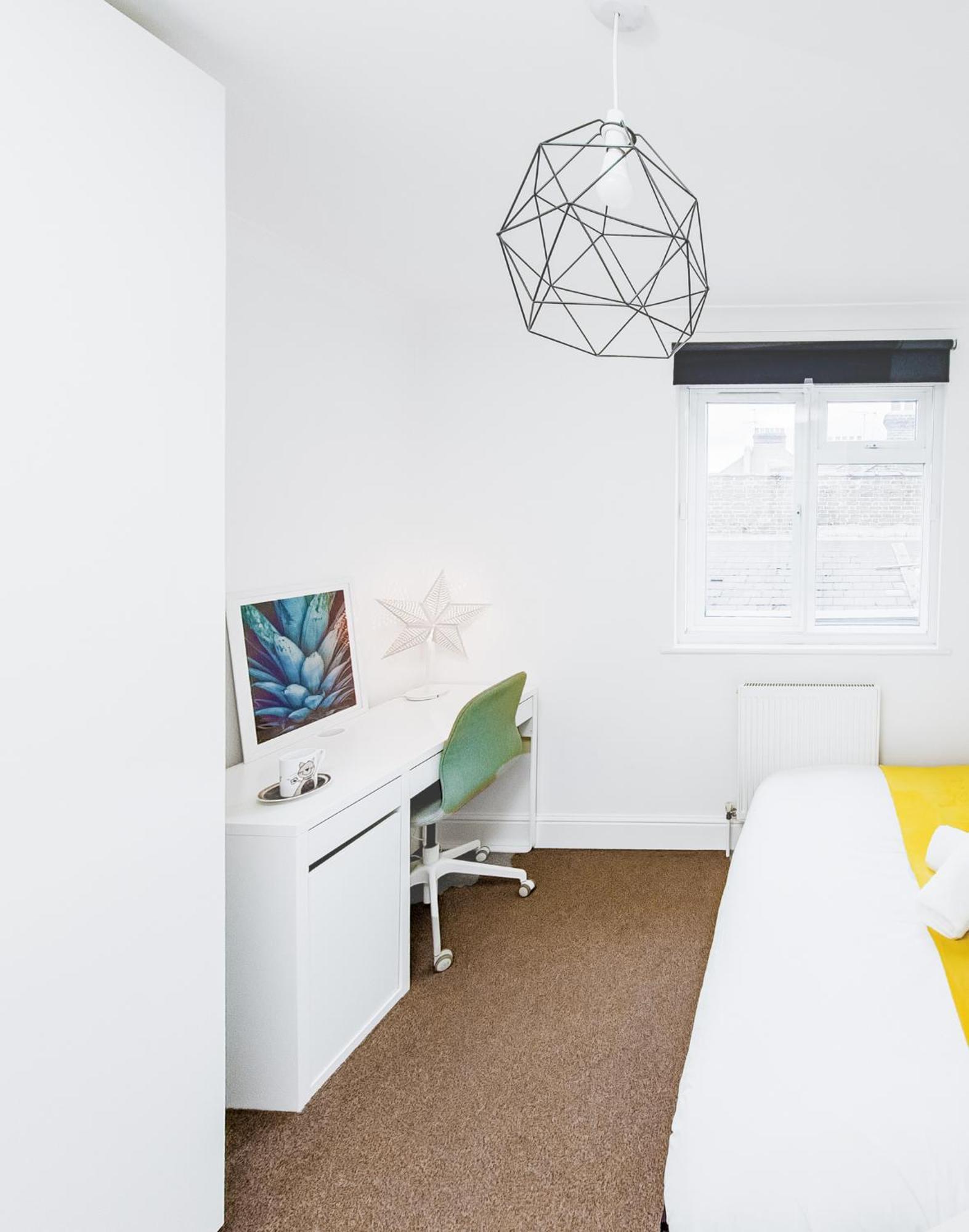 Charming London Home, Opp Arnos Grove Underground Station, Parking New Southgate Exterior foto